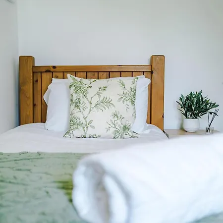3br Near Centre, Free Parking & Wifi Holiday home York