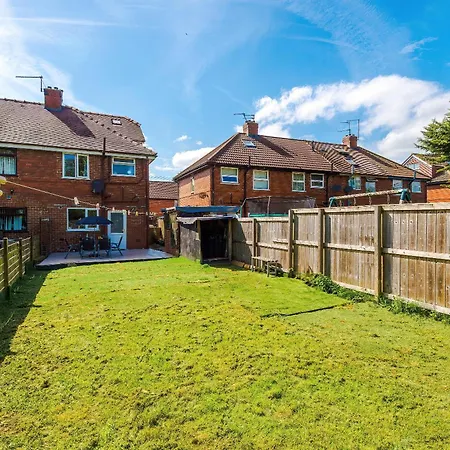 3br Near Centre, Free Parking & Wifi Semesterbostad York
