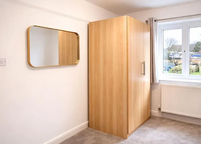 3br Near Centre, Free Parking & Wifi York