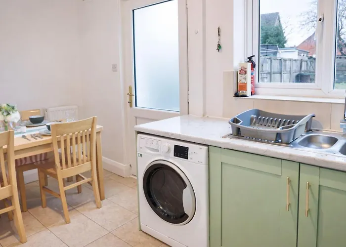 Сasa de vacaciones 3br Near Centre, Free Parking & Wifi